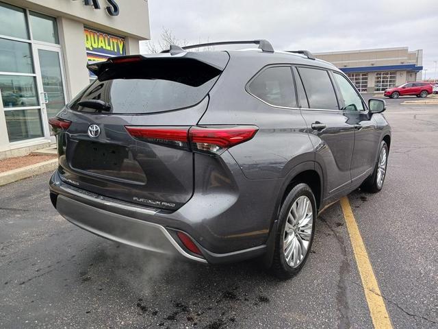 2023 toyota highlander platinum