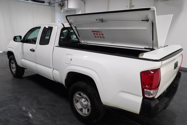 2016 toyota tacoma sr