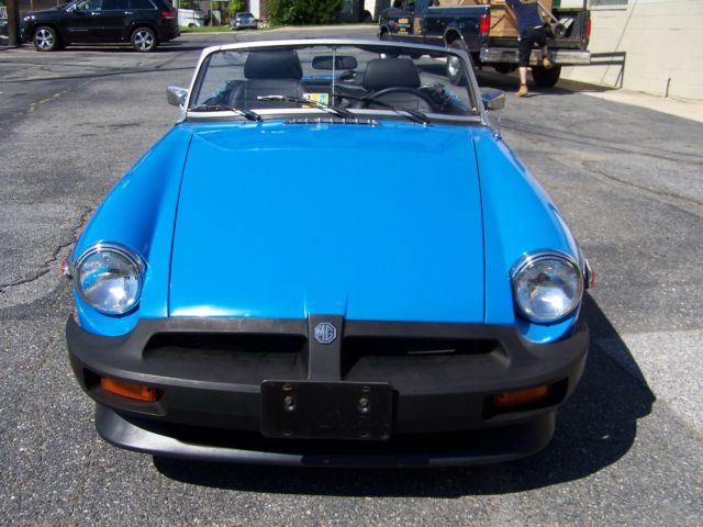 1978 mgb convertible 63,000 miles beautiful condition