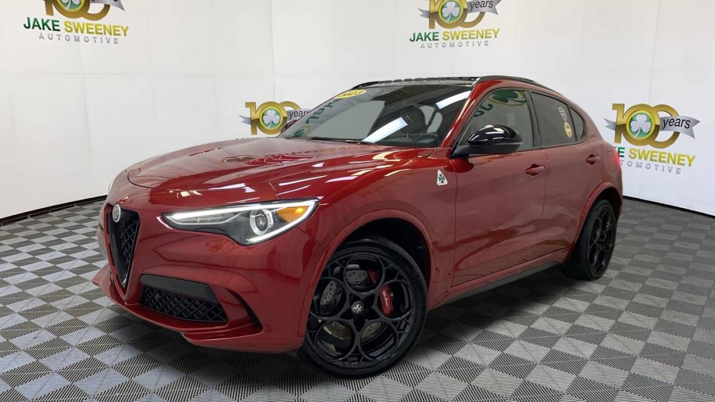 2023 alfa romeo stelvio quadrifoglio