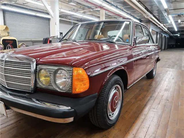 1983 mercedes-benz 240 series 240d