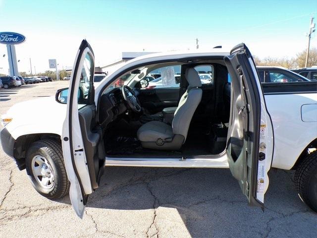 2016 toyota tacoma sr