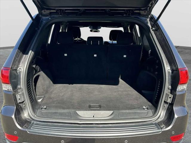 2020 jeep grand cherokee laredo