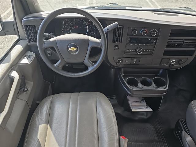 2017 chevrolet express 2500 work van