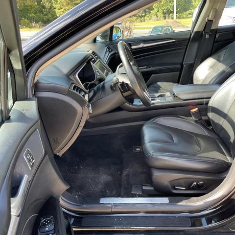 2017 ford fusion titanium