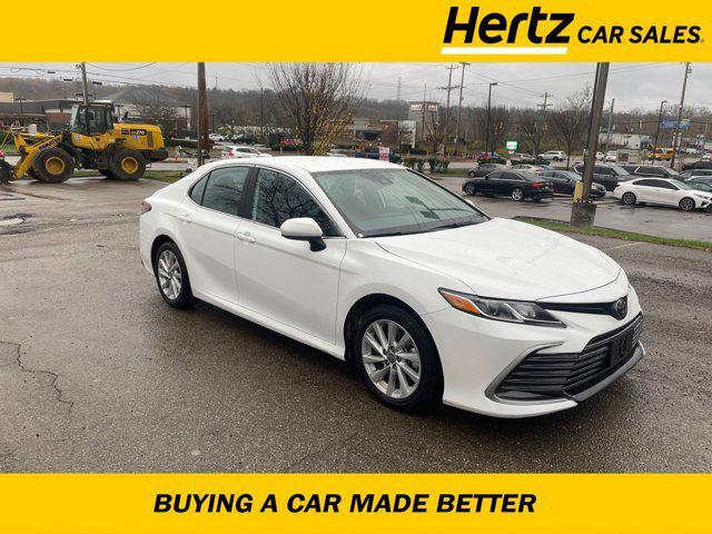 2024 toyota camry le