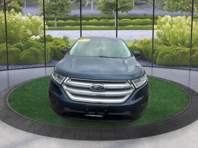 2017 ford edge se