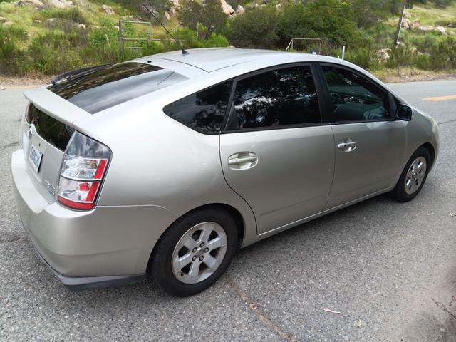 2005 toyota prius base