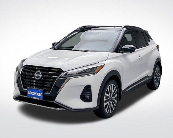 2024 nissan kicks sr