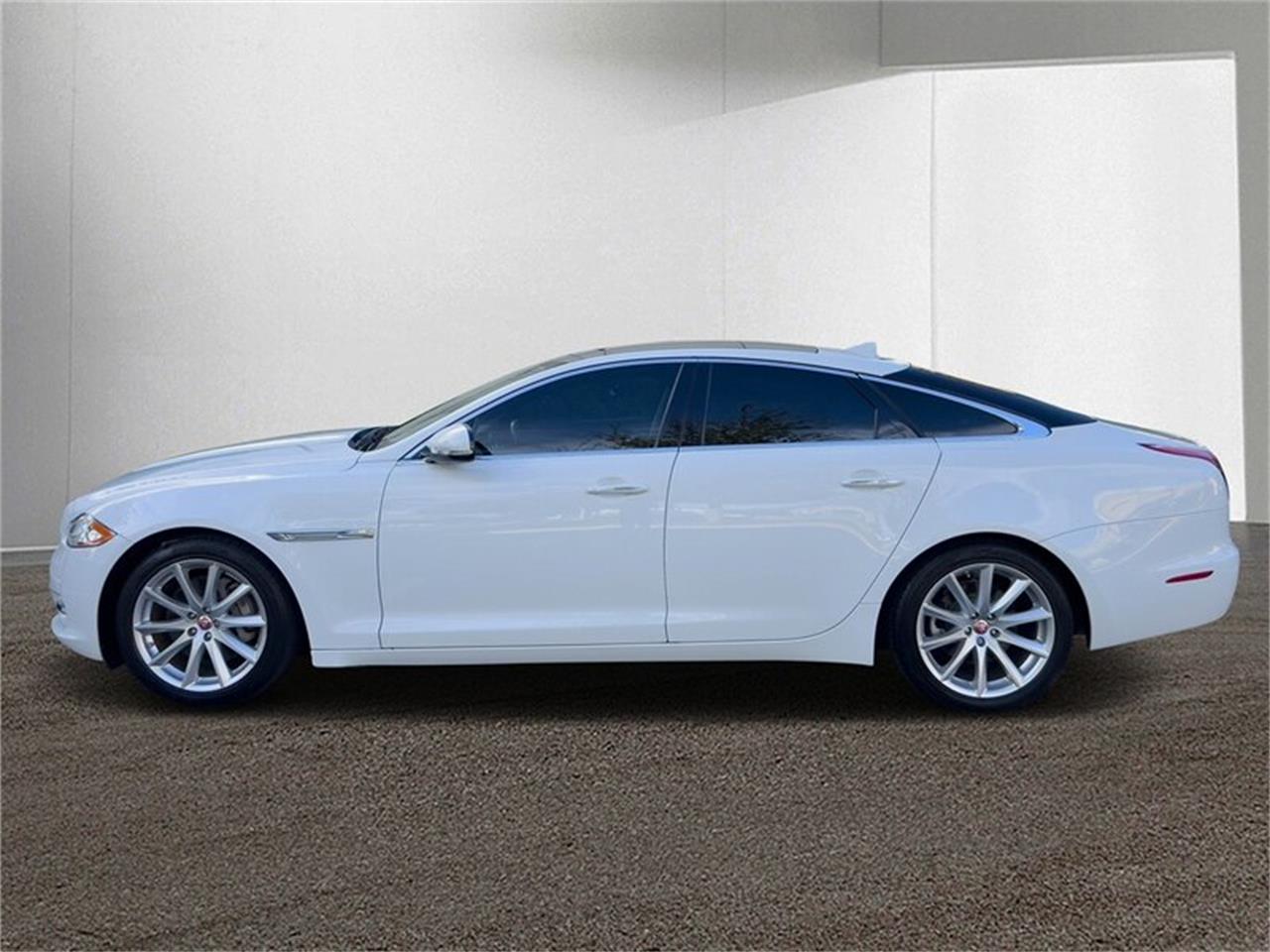 2015 jaguar xj