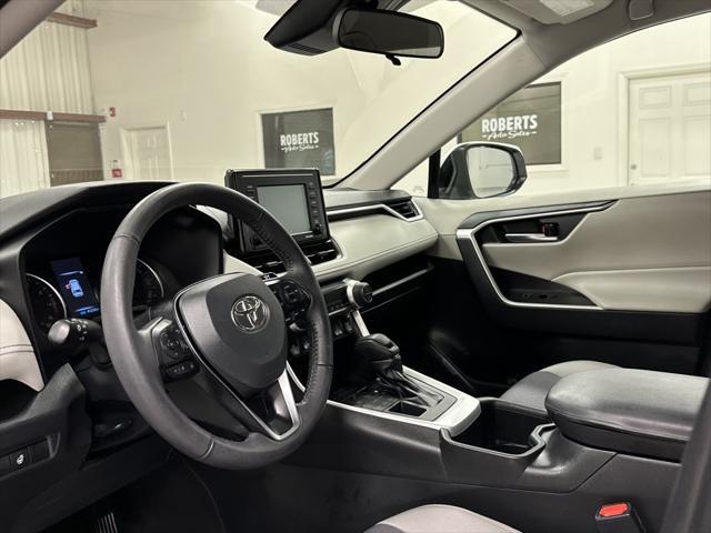 2022 toyota rav4 xle
