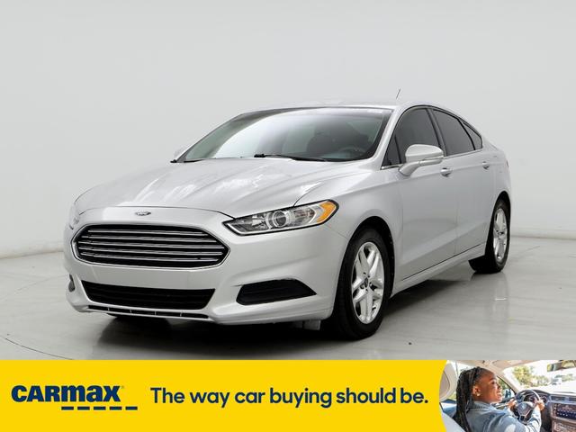 2013 ford fusion se