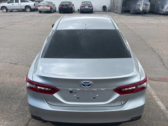 2023 toyota camry hybrid xle