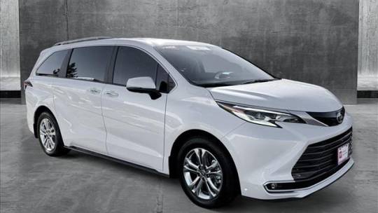 2023 Toyota Sienna