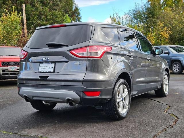 2015 ford escape se