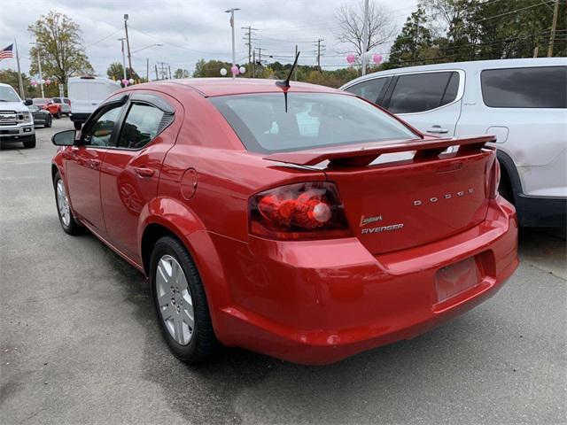 2014 dodge avenger se