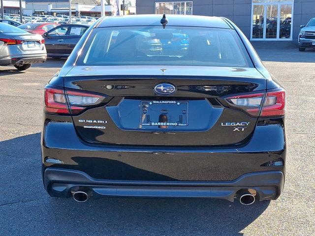 2022 subaru legacy limited