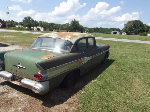 1957 pontiac super chief 4dr sedan