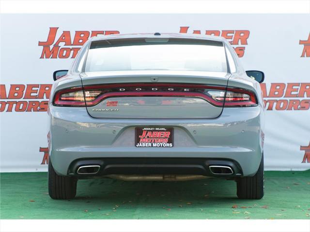 2022 dodge charger sxt