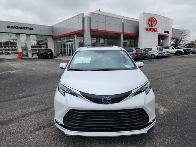 2022 toyota sienna xle