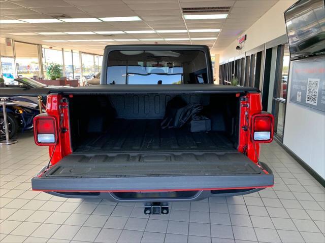 2022 jeep gladiator altitude 4x4 4dr crew cab 5.0 ft. sb