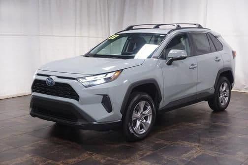 2022 toyota rav4 hybrid xle in youngstown, ohio
