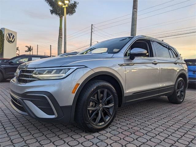 2024 volkswagen tiguan 2.0t se