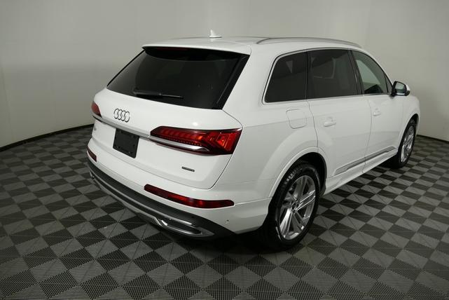 2023 audi q7 45 premium