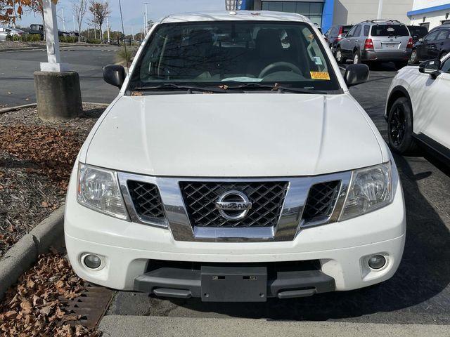 2017 nissan frontier sv