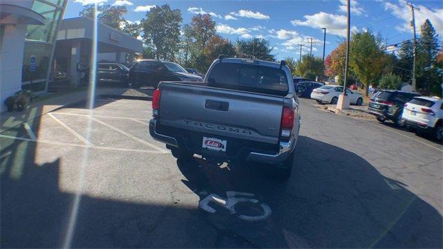 2021 toyota tacoma sr5