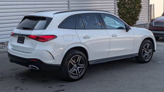 2025 Mercedes-Benz GLC
