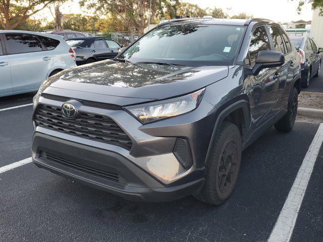 2021 toyota rav4 le