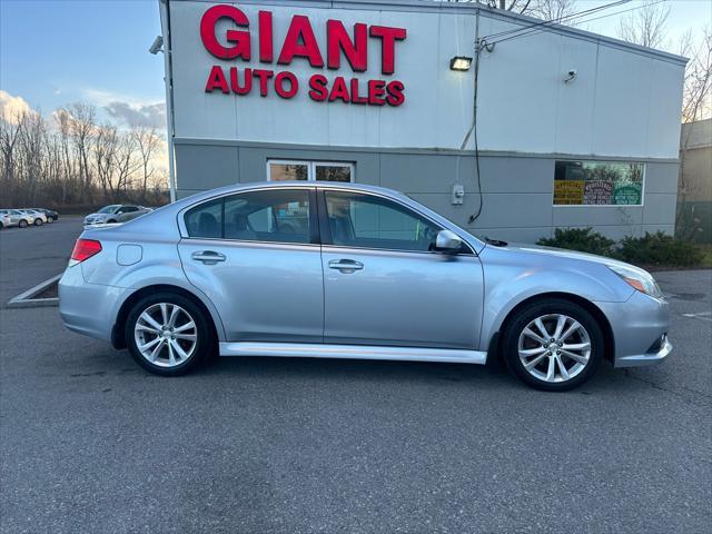 2013 subaru legacy limited