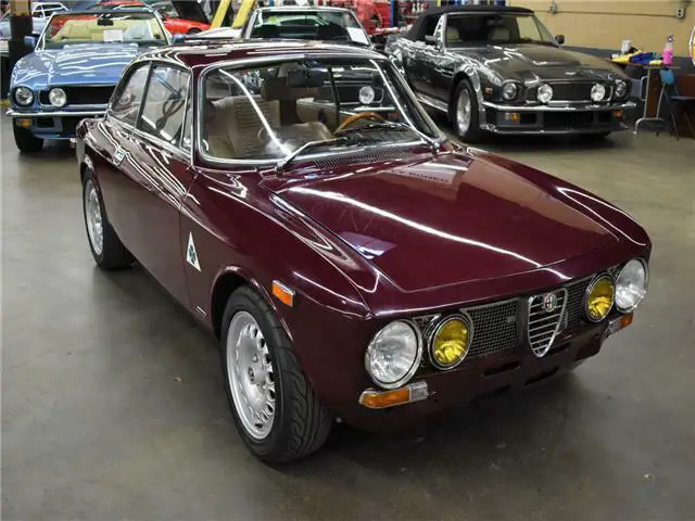 1974 alfa romeo gtv 2000 19237 miles maroon coupe 1962cc inline 4cylinder manual