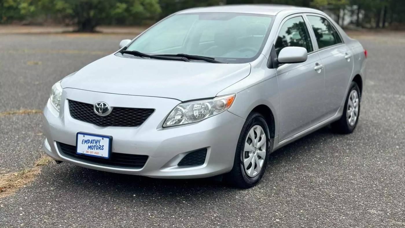2010 toyota corolla le