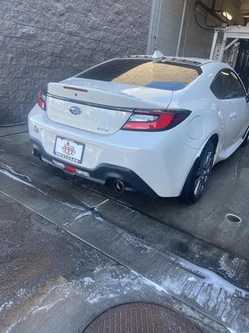 2023 subaru brz premium