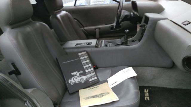 delorean dmc12 1983 model-time capsule only 1623 documented miles - all original
