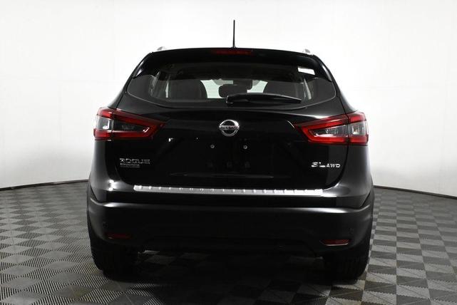 2022 nissan rogue sport sl