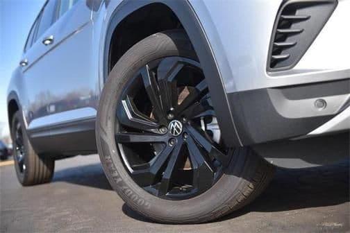 2023 volkswagen atlas 2.0t se w/technology in hazelwood, missouri