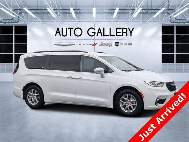 2022 chrysler pacifica touring l