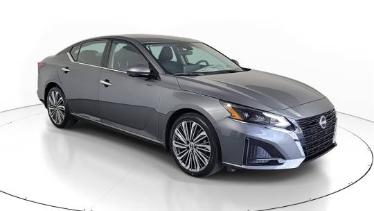 2025 Nissan Altima