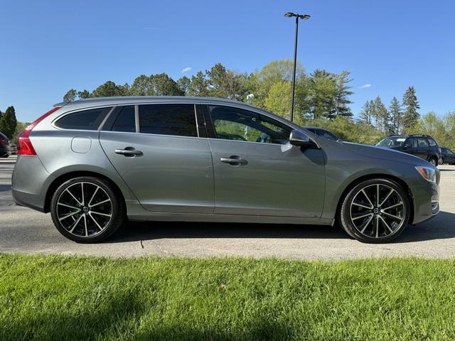 2017 volvo v60 t5 premier
