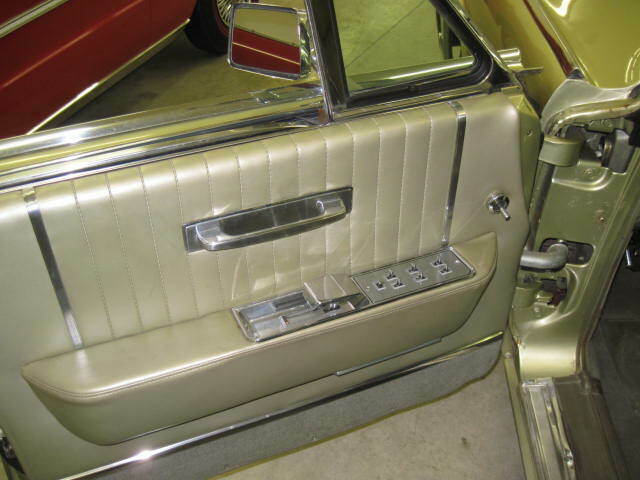 1965 lincoln 4 door hardtop