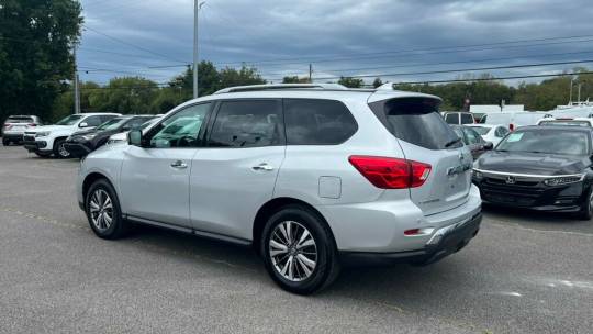 2020 Nissan Pathfinder sl