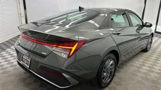 2024 Hyundai Elantra