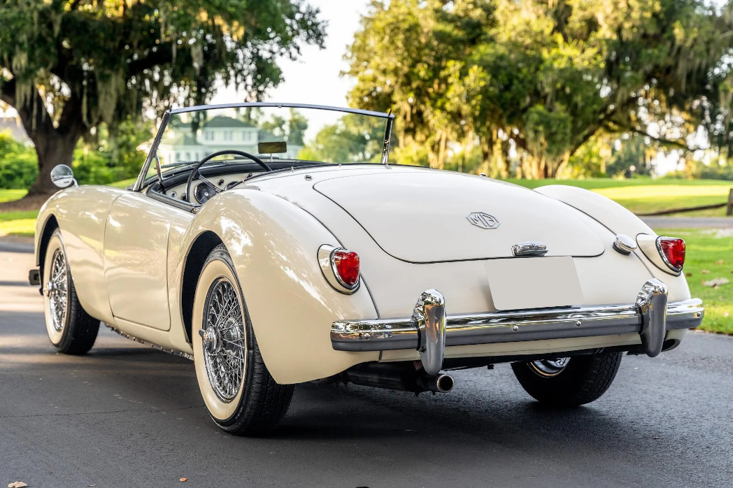 mg mga roadster