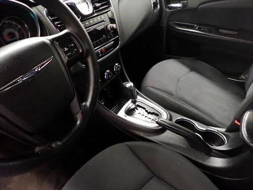 2014 chrysler 200 lx in milwaukee, wisconsin