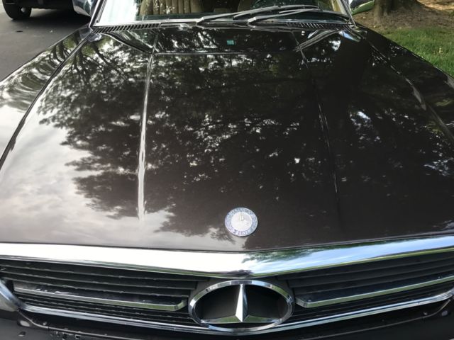 looks and drives like a 10,000 mile car, paint exceptional!