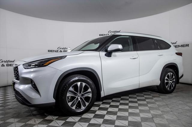 2022 toyota highlander xle