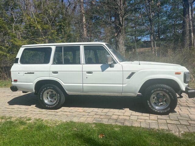 1989 toyota land cruiser suv white 4wd automatic fj62 gx only 99k mi place bids!